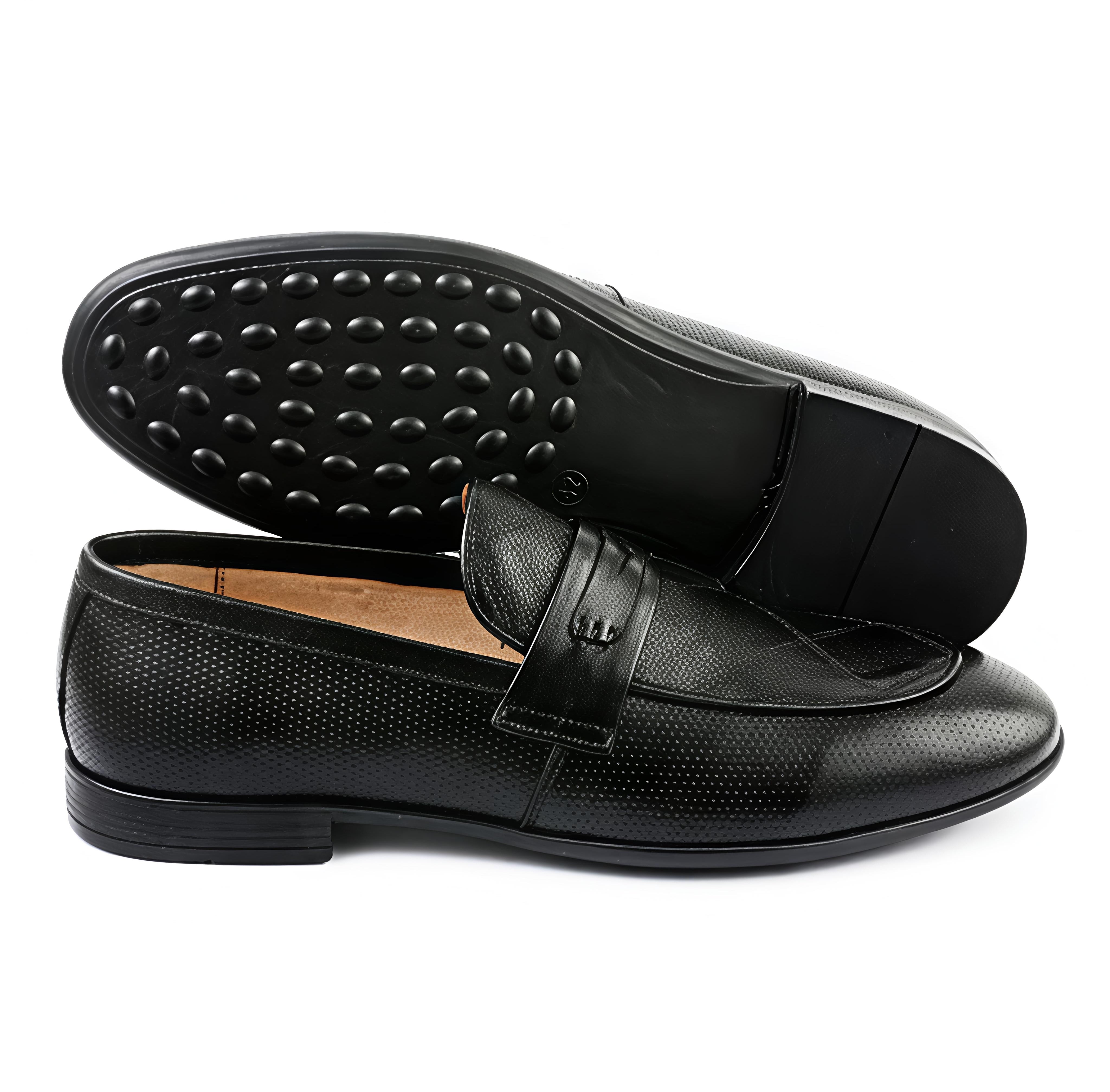 Handcrafted Pure Original Leather Men’s Loafers – Premium Textured Black Formal Slip-Ons